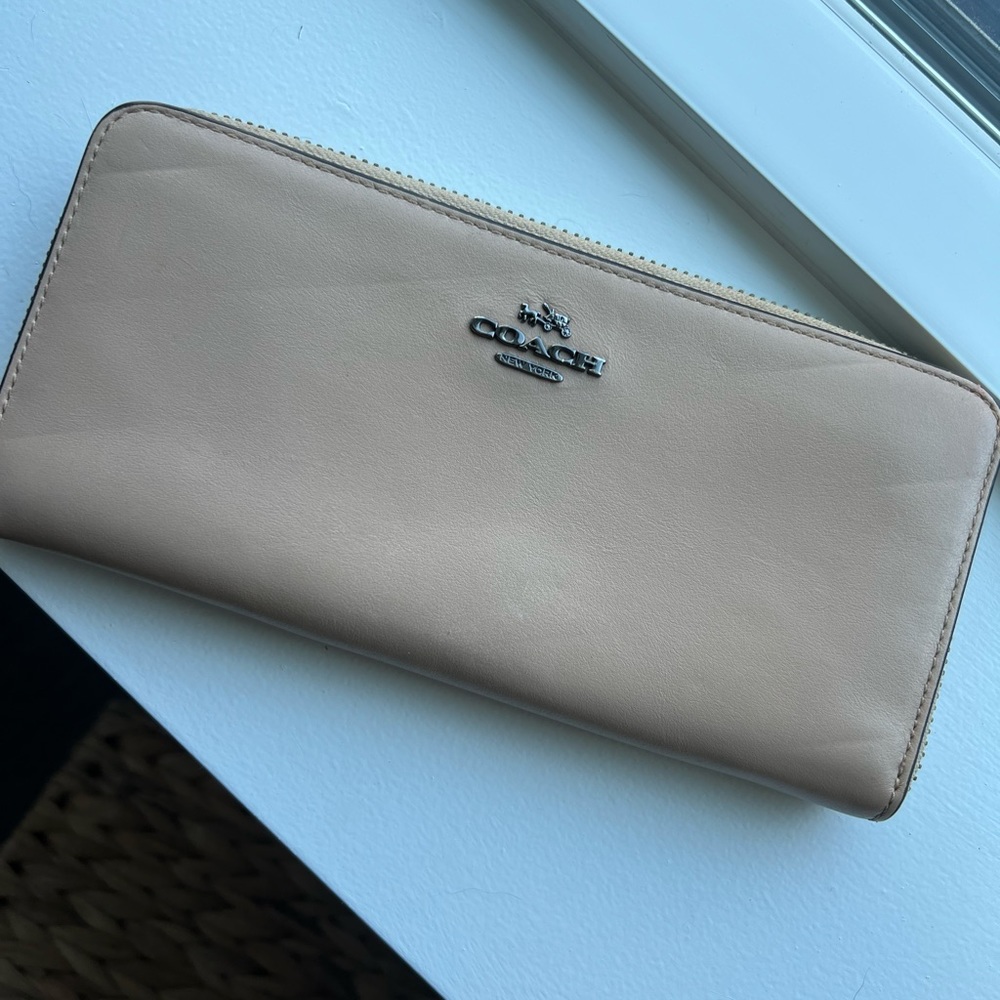 Coach wallet